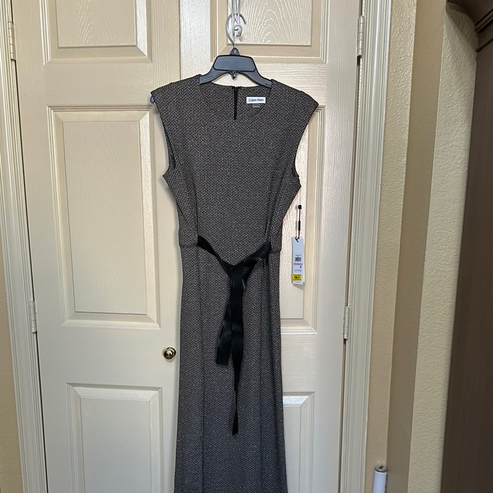 Gray Maxi Sheath Dress with Cap Sleeves for Work